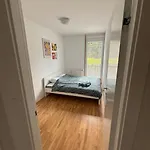 Apartment Dreamy Nature Near City-family Friendly, Free Parking *